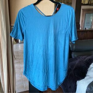 Under armor Blue Women's Top size M
